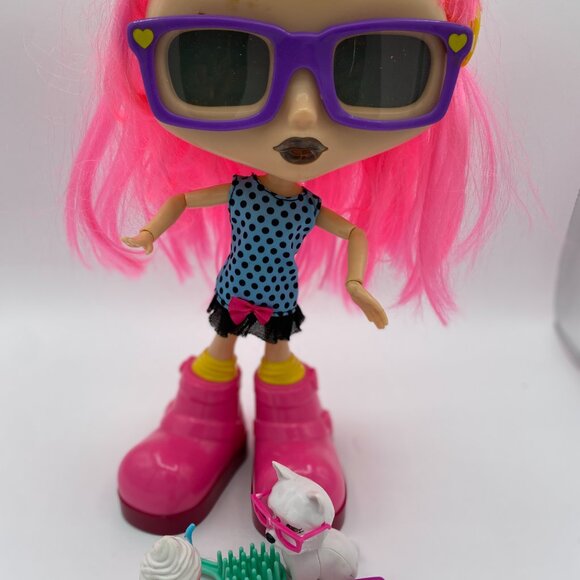 CHATSTERS Gabby Doll Pink Hair & Glasses by Spinmaster Interactive - FUN - Picture 8 of 16